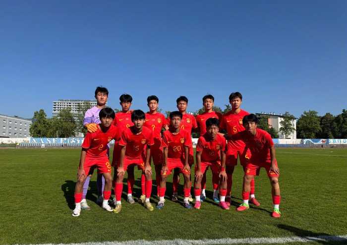 U15国足2-0意大利！建队后正赛首胜 留洋红星开场9分钟2球+一条龙